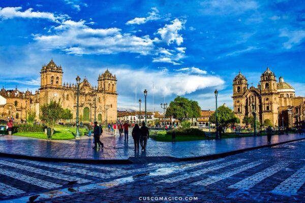 plaza-armas-cusco